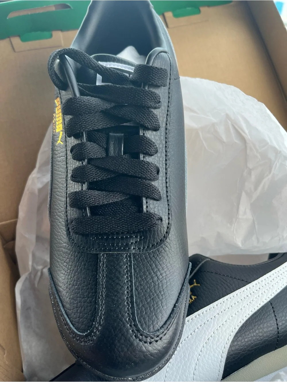 Puma Roma Men's Black and White Leather Sneakers